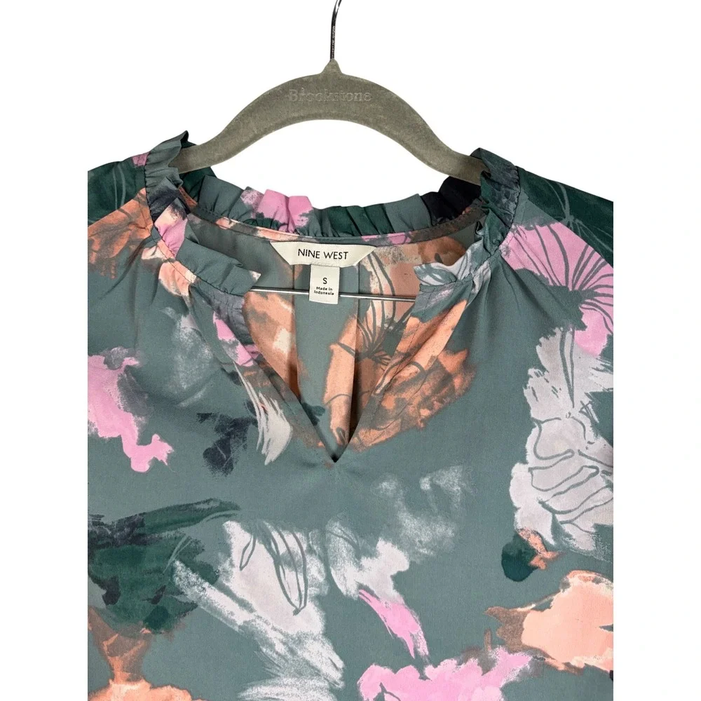 Nine West Womens Blue, Pink, and Orange Abstract Ruffle Neck Blouse Top Small - Picture 2 of 6